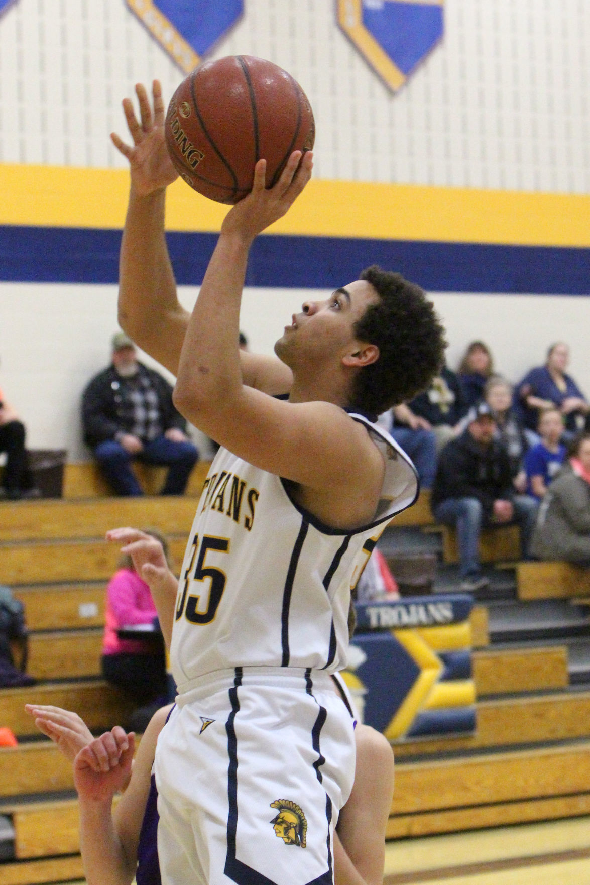 Lake Holcombe at New Auburn boys basketball 2-14-19